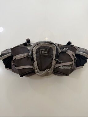 REI Double Shot Hydration Waist Pack Belt Bag Gray Hiking Running Trail Pack